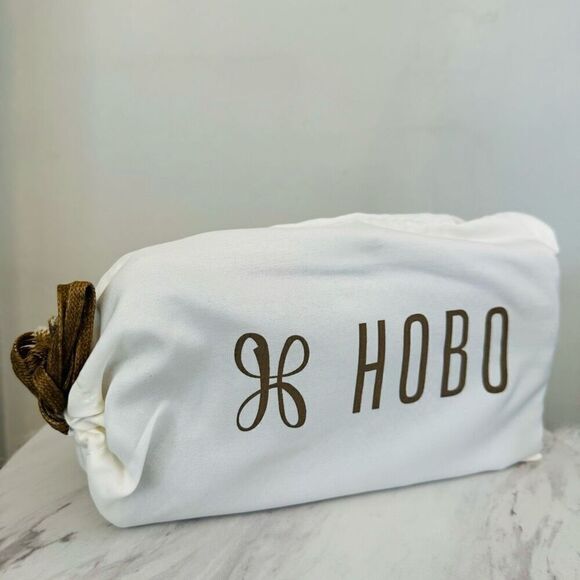 HOBO‎ LAUREN CLUTCH LEATHER WRISTLET WALLET  Red Henna Luxury Leather, NWT - Picture 2 of 15